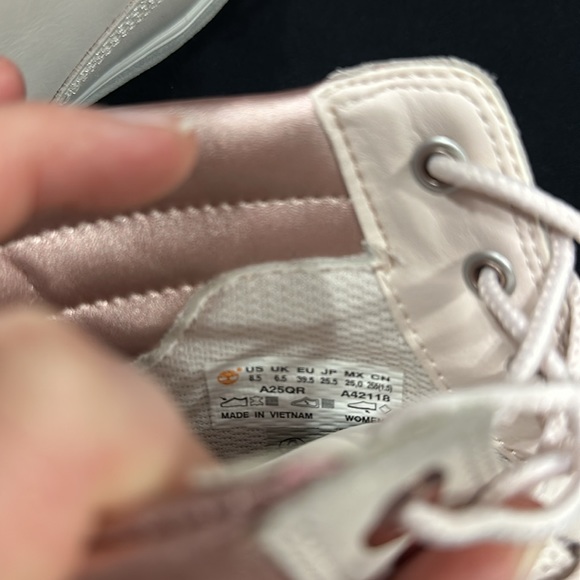 Timberland Women’s Boots - Picture 6 of 6